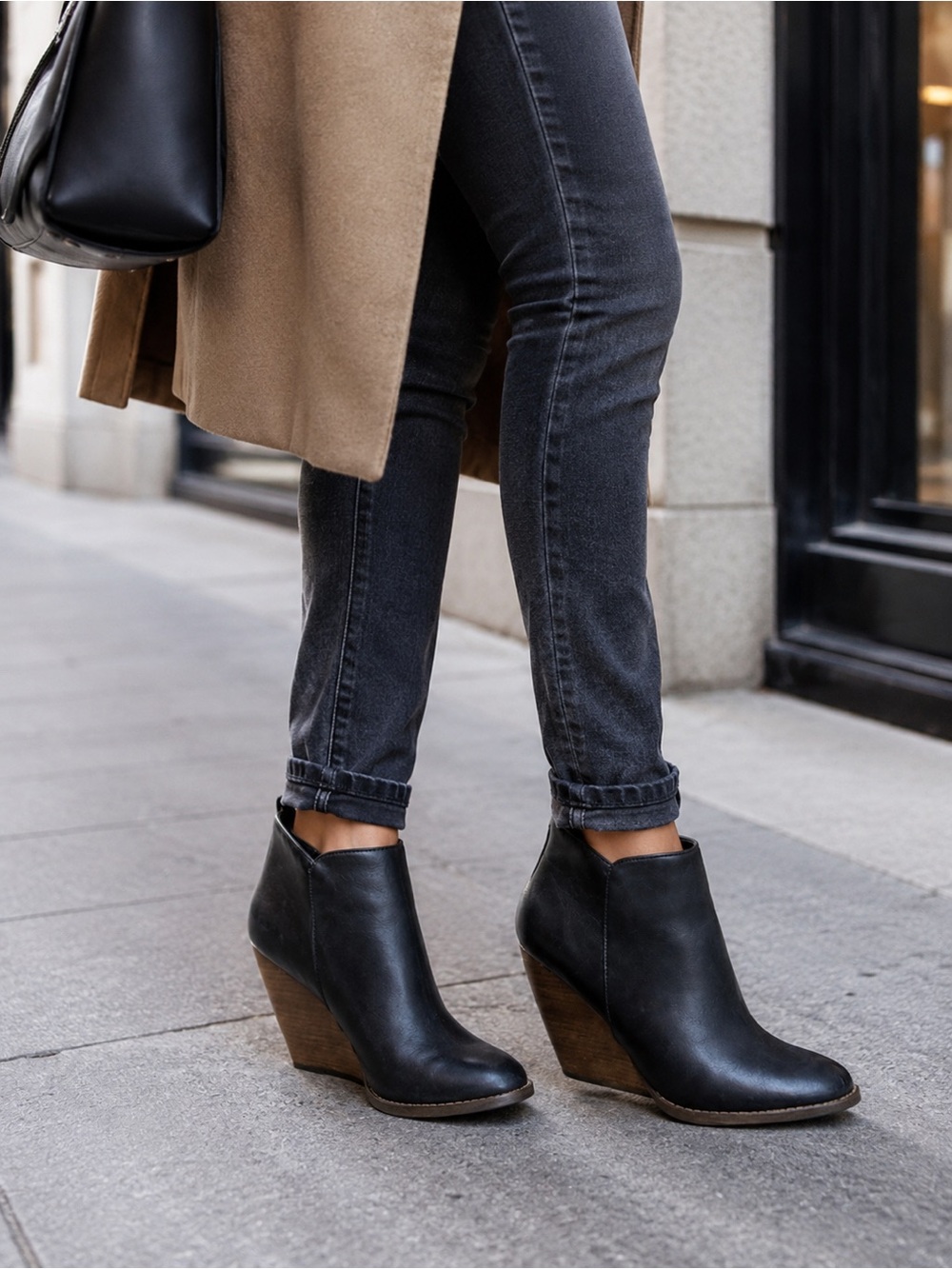 REBA Women’s ENTERTAIN Black Leather Wedge Ankle Boots 8.5